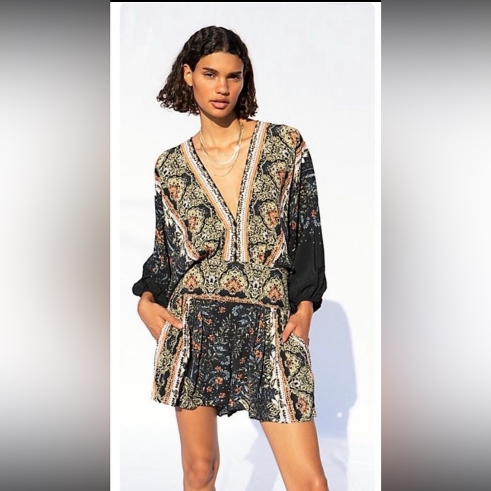 Free People | Big Sur Romper | Deep V | Size Small